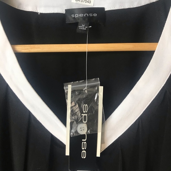 Spence Button Down Blouse Black & White Size Medium - Picture 3 of 4